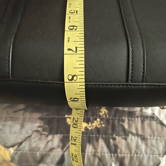 Handbag - Picture 10 of 10